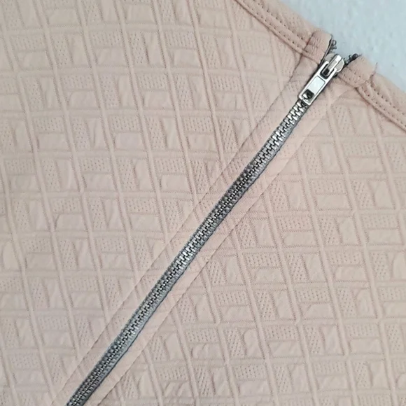 LulaRoe Amelia pleated skirt dress - Picture 7 of 10